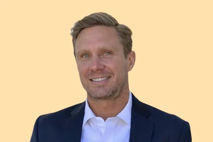 Brogan Taylor - Vice President of Sales, Freshworks
